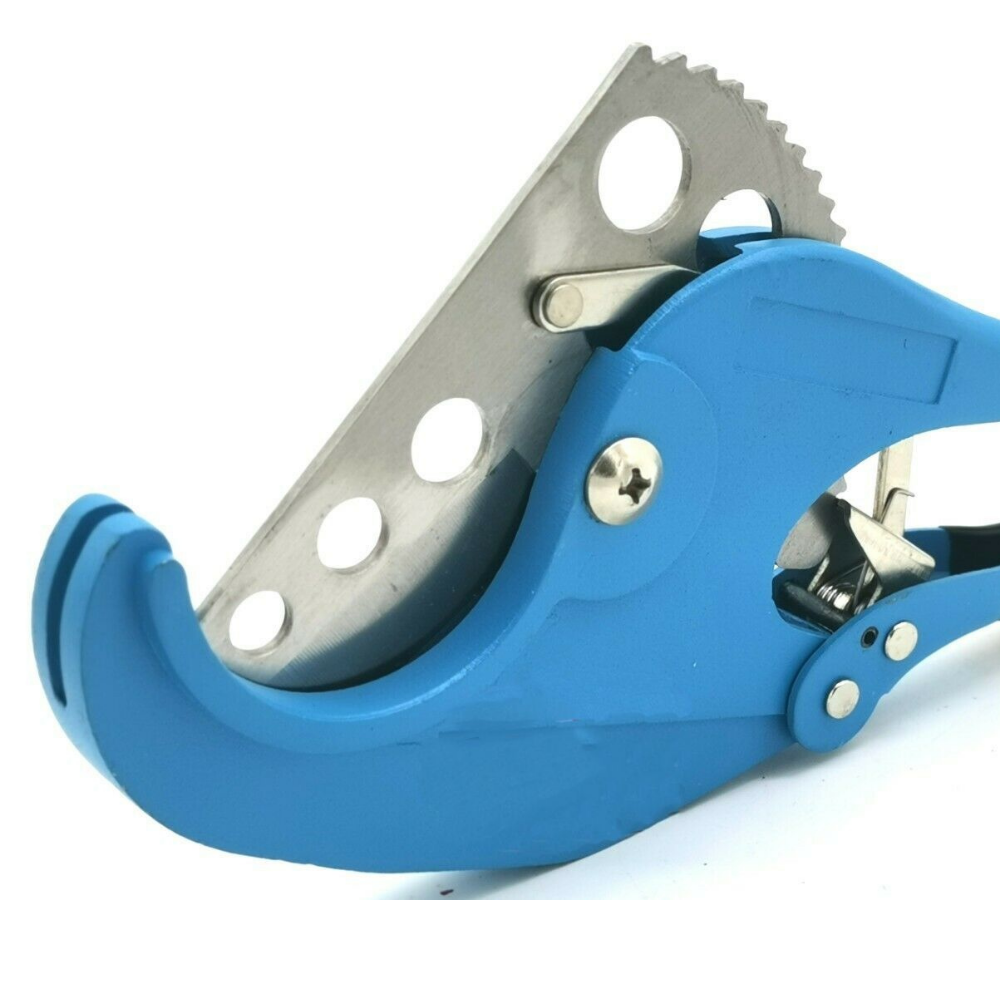 Heavy Duty Ratcheting Steel PVC Pipe Cutter - Westfield Retailers