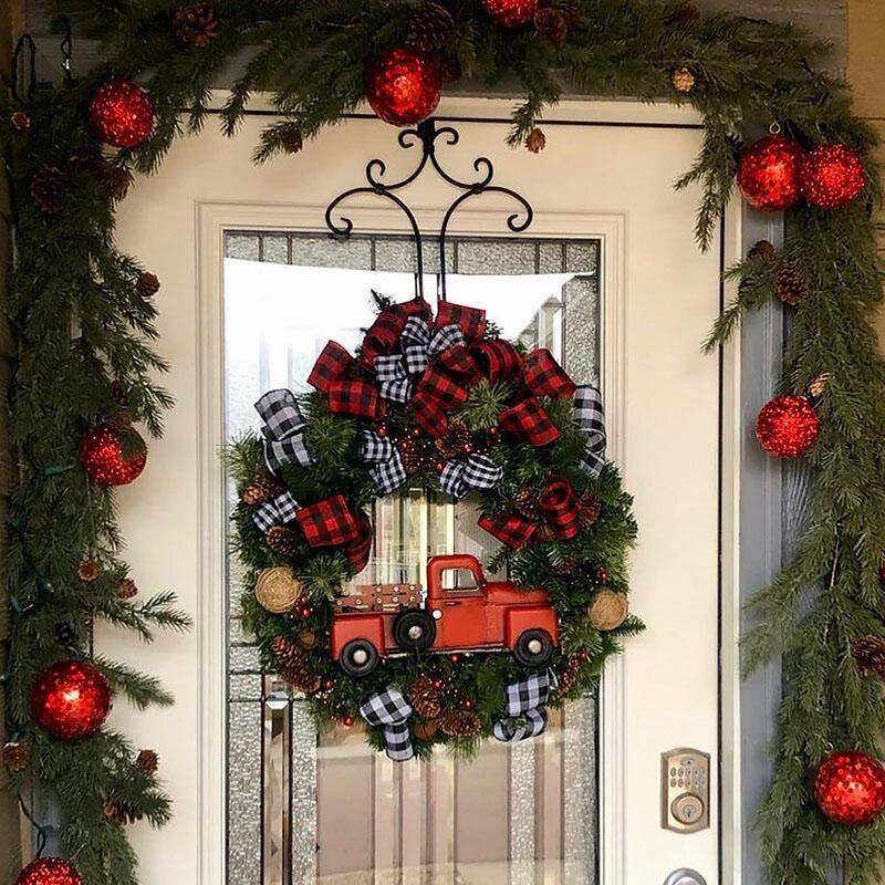 Outdoor Artificial Hanging Christmas Wreath - Westfield Retailers